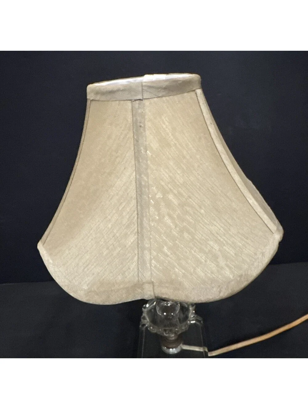 Vintage Art Deco Style Glass Lamp With Scalloped Shade 13” H By 10” W